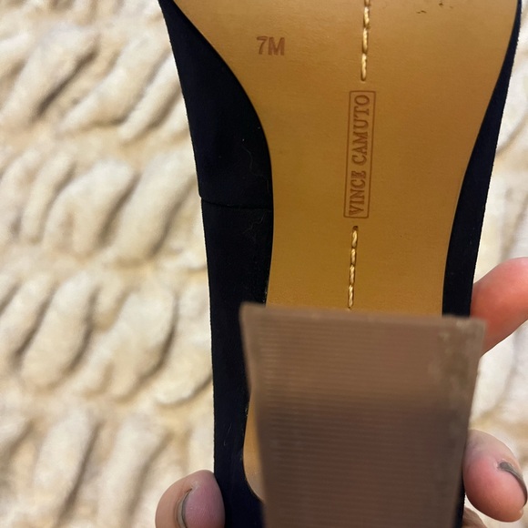 Vince Camuto Dark Navy Blue Suede Block Heel Pumps - Picture 7 of 7